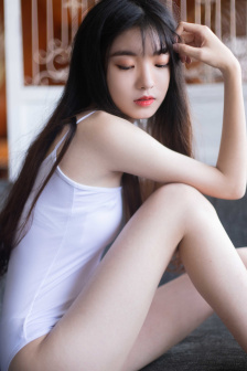 黑丝美女