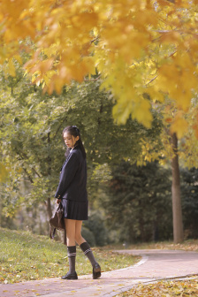 日本美女蕾丝内衣测评